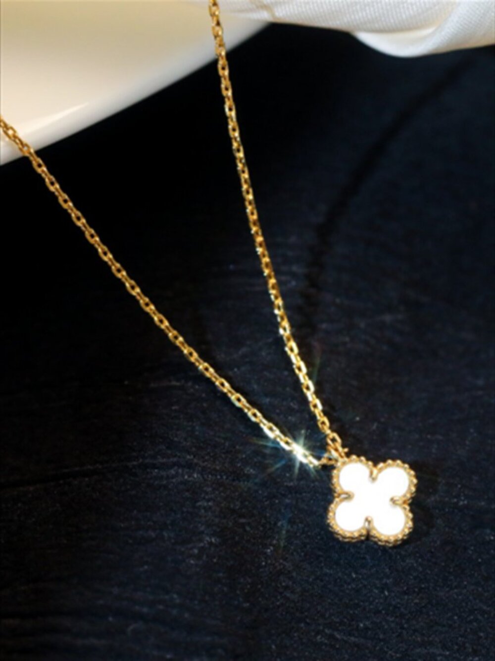 Van Cleef & Arpels White Necklace